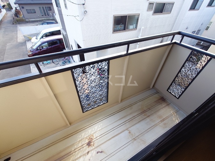 13/26 バルコニー