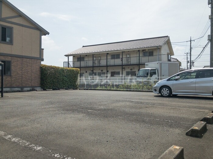 23/25 駐車場
