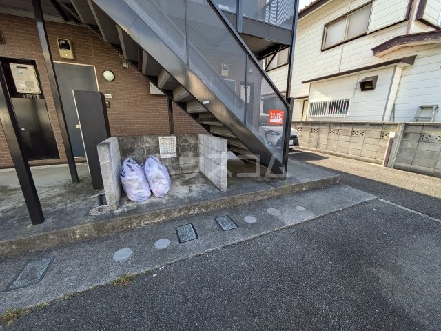 23/30 駐車場