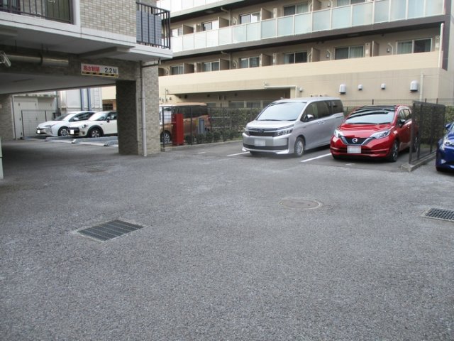 15/16 駐車場