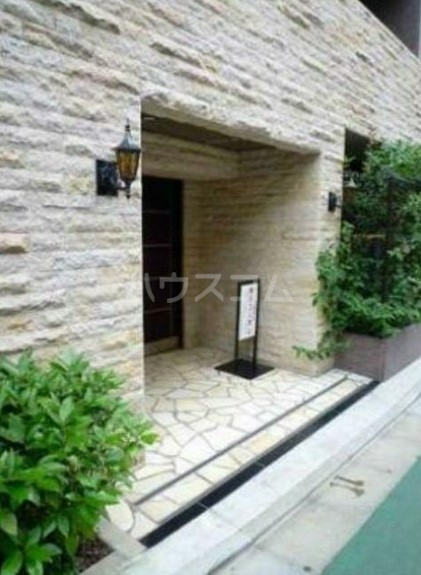 15/20 エントランス