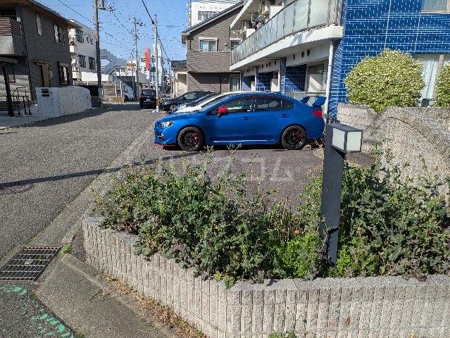 3/10 駐車場