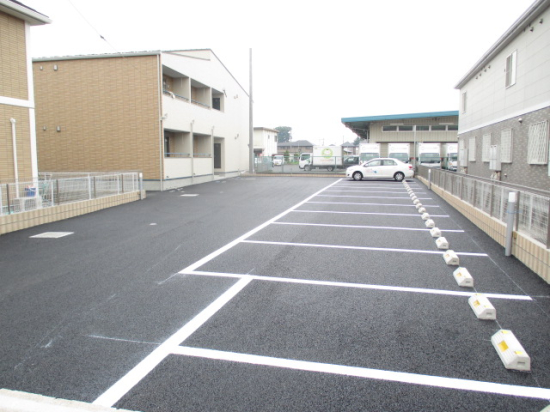 16/19 駐車場