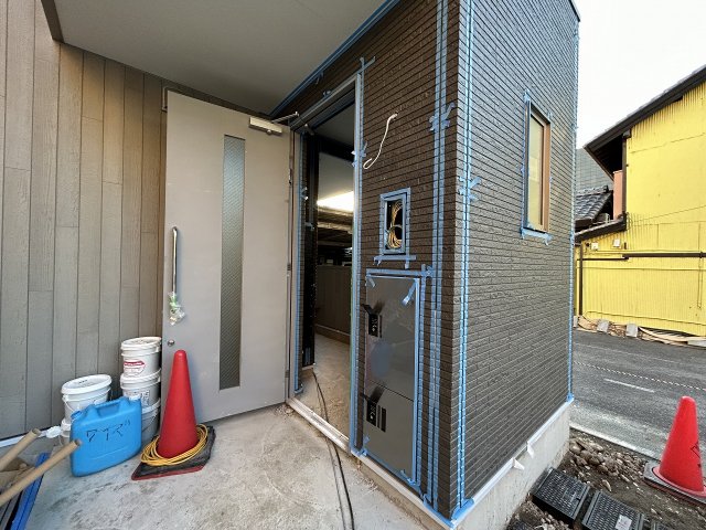 21/30 エントランス