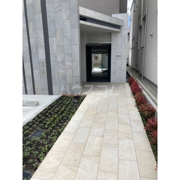 19/28 エントランス