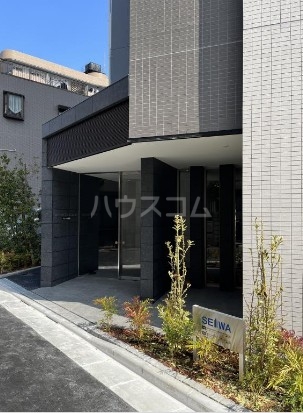 15/21 エントランス