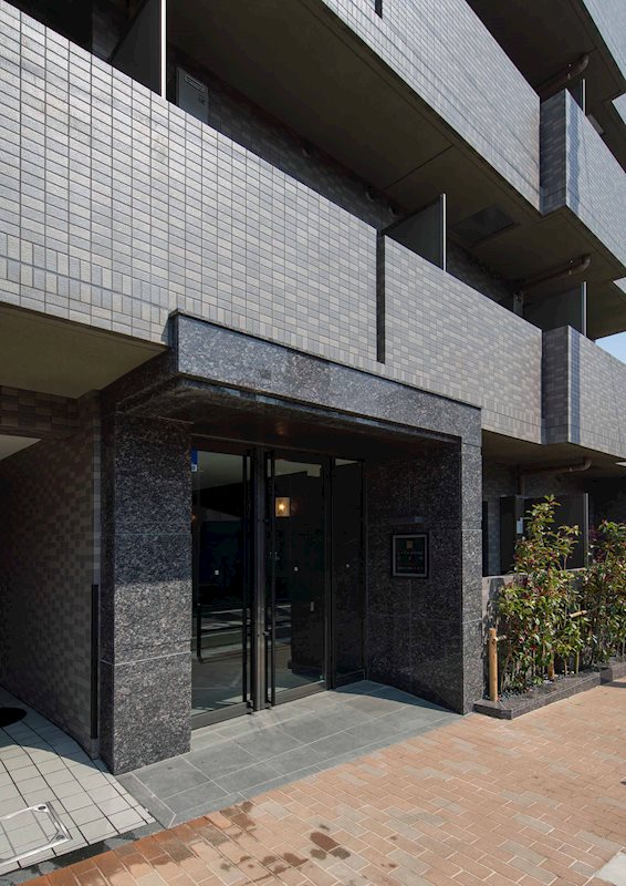 19/28 エントランス