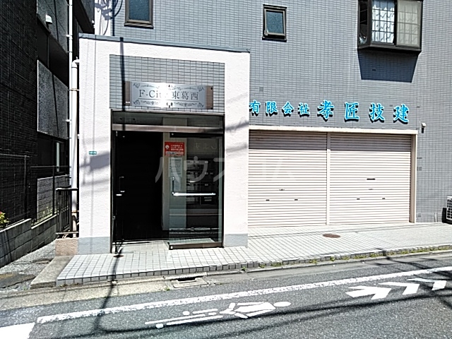 29/30 エントランス