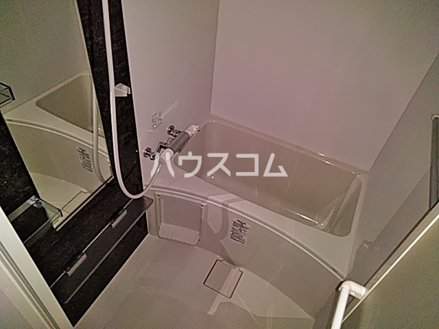 13/30 浴室