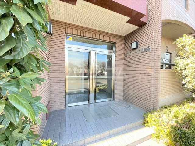 20/30 エントランス