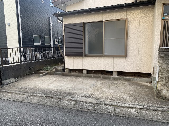 26/30 駐車場