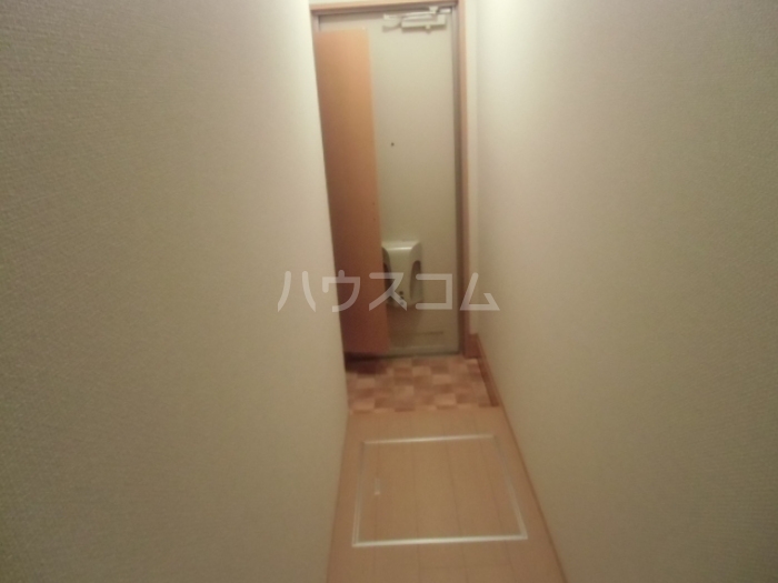 2/2 エントランス