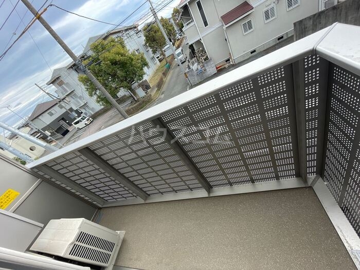 13/21 バルコニー