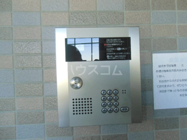 14/18 エントランス