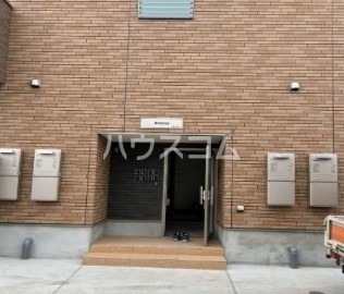 2/4 エントランス