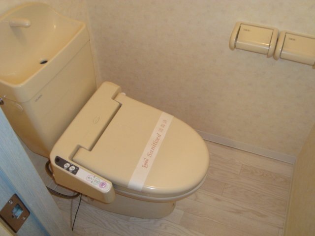 16/24 トイレ