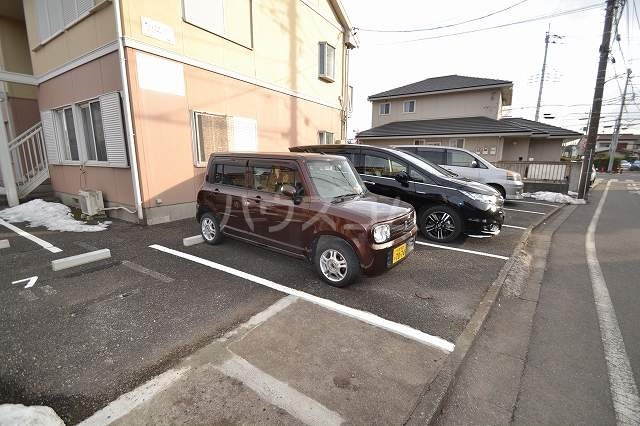 3/7 駐車場