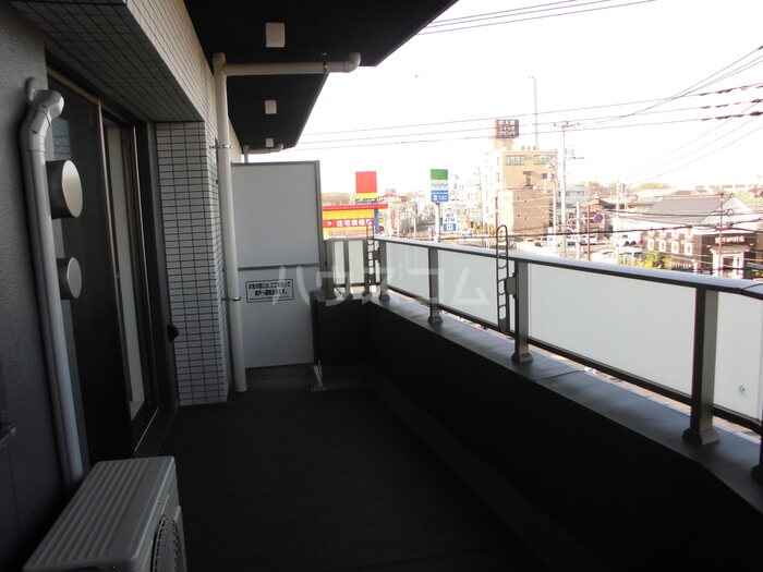 15/27 バルコニー