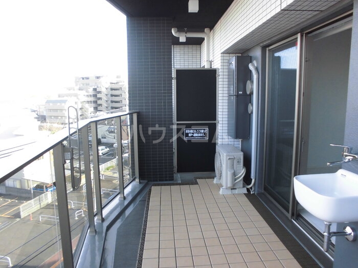 18/30 バルコニー