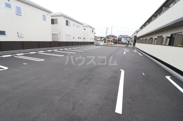 17/18 駐車場
