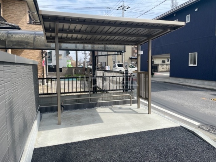 16/22 駐車場