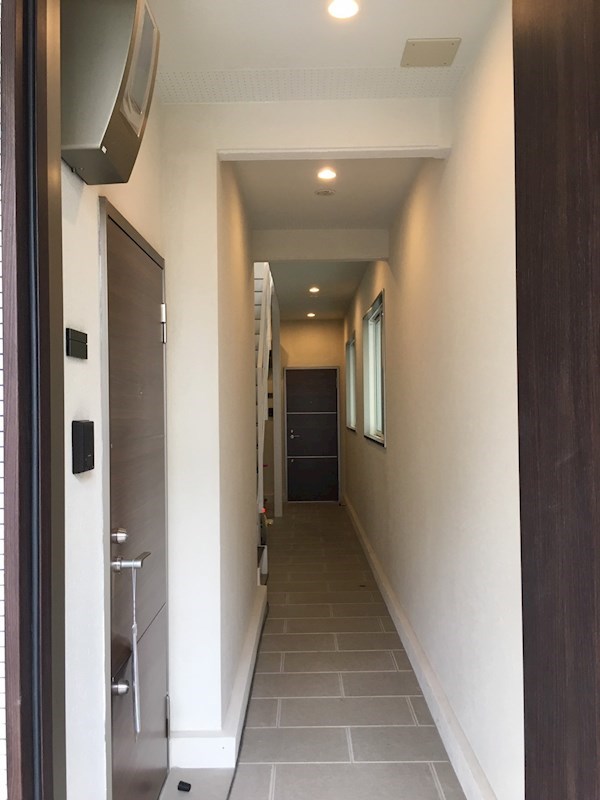 17/21 エントランス