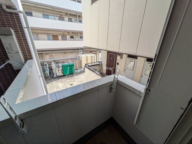 20/30 バルコニー