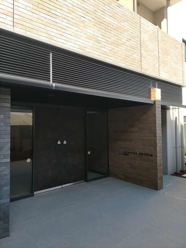 21/24 エントランス