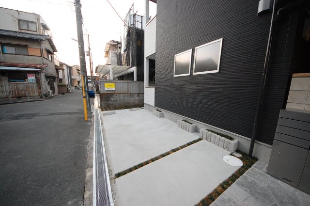 17/27 駐車場