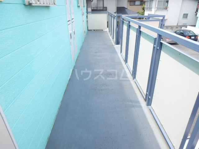 21/30 エントランス