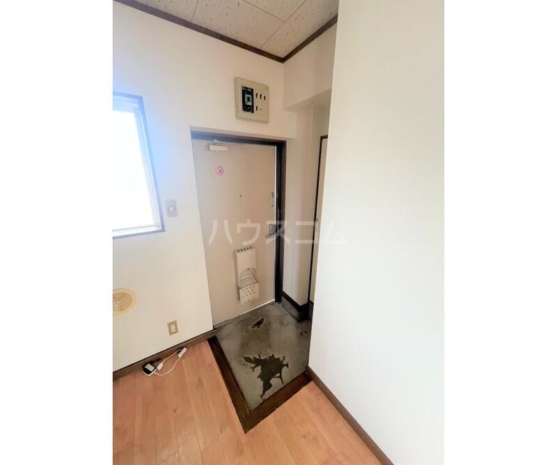 13/23 エントランス