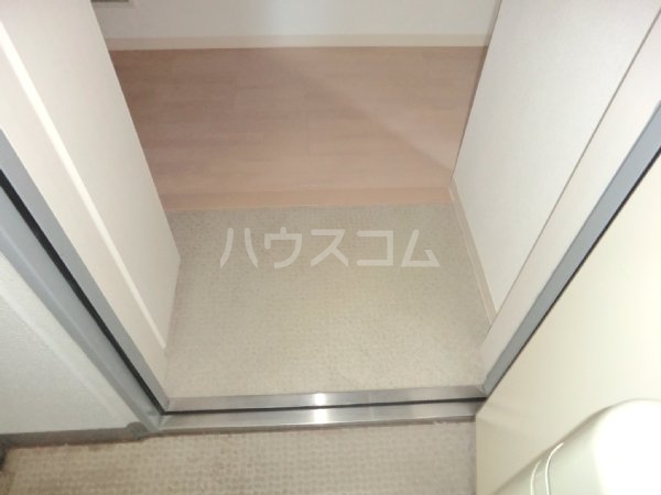13/30 玄関