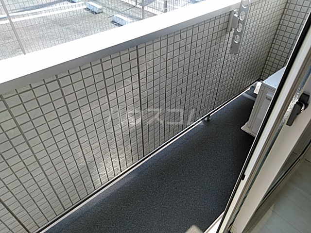 25/30 バルコニー