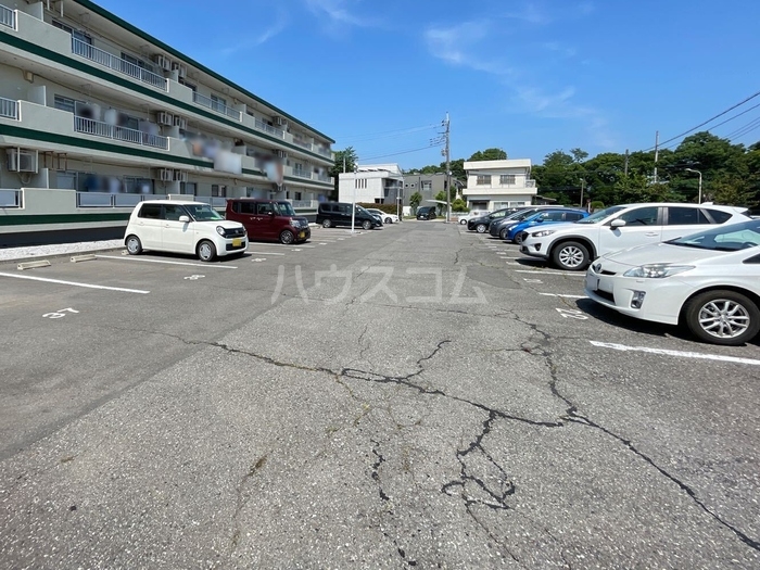 21/25 駐車場