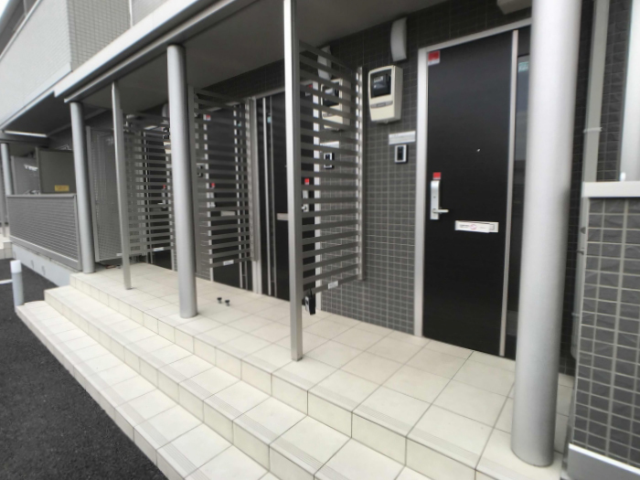 15/19 エントランス