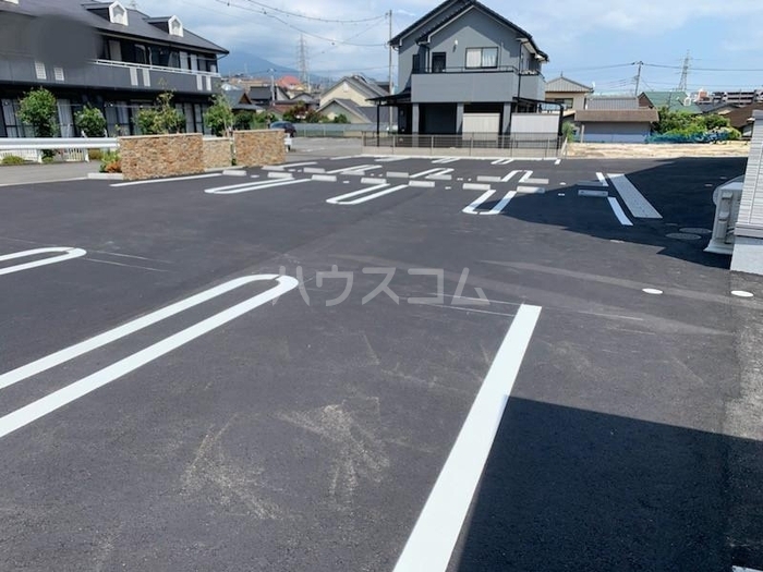 14/15 駐車場