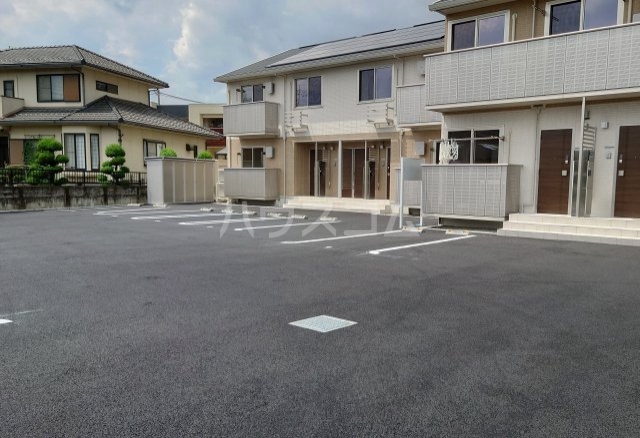 26/29 駐車場