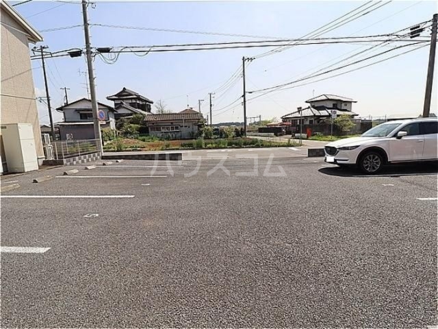 19/22 駐車場