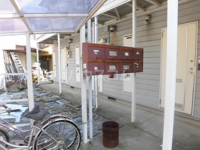 22/30 エントランス