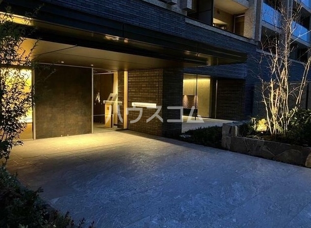 14/17 エントランス