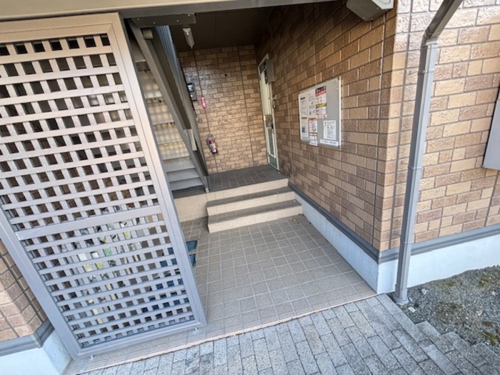 2/3 エントランス