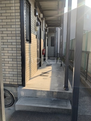 20/26 エントランス