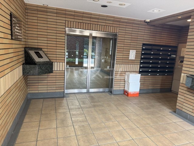 3/6 エントランス