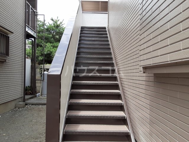 14/22 エントランス