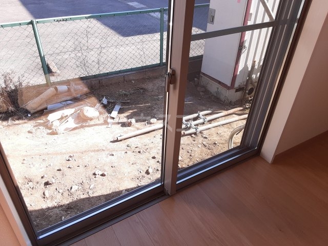 15/23 バルコニー