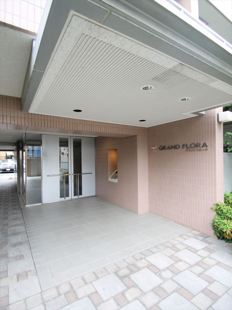 2/8 エントランス