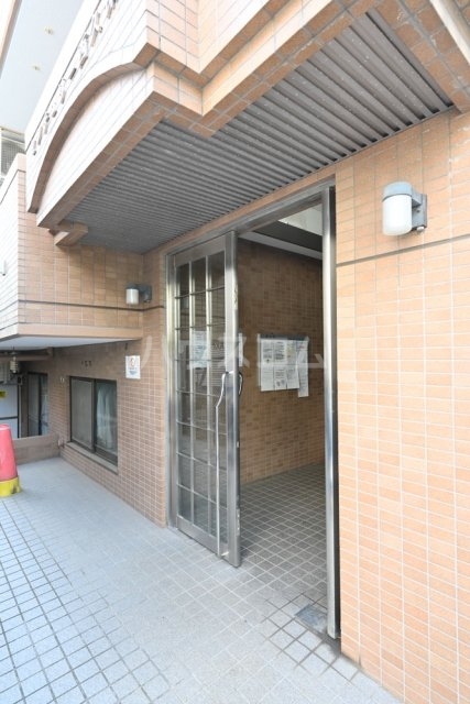 19/29 エントランス