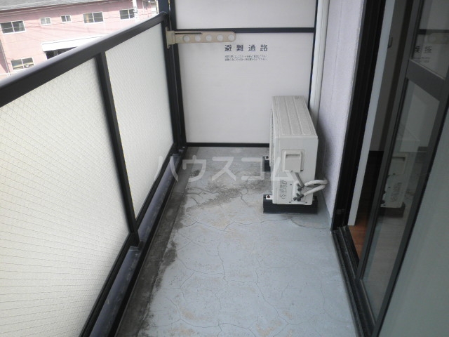 13/20 バルコニー