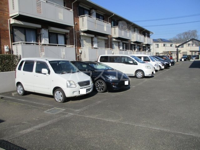 18/20 駐車場
