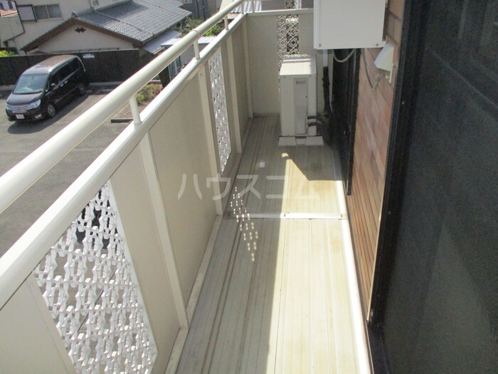 13/20 バルコニー